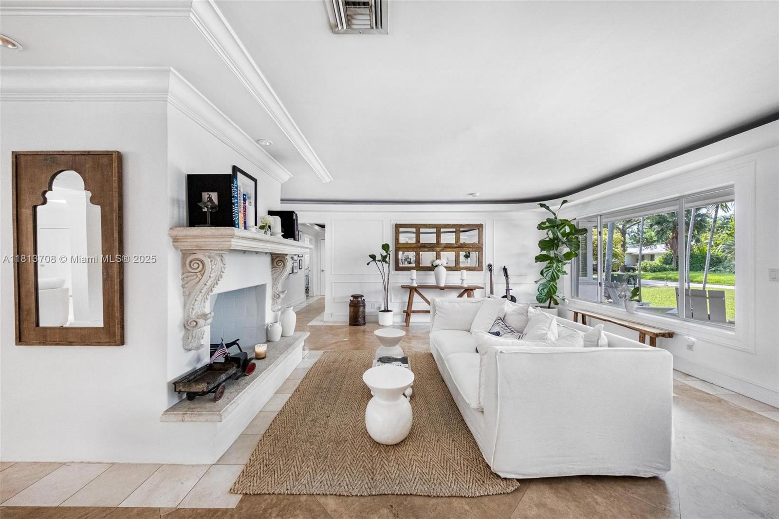 BAY LURE - Residential