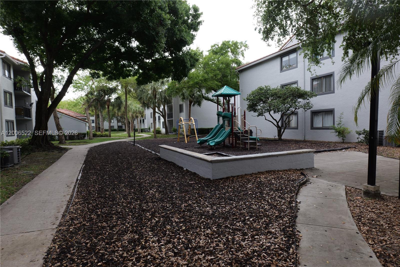 VISCONTI CONDO - Residential