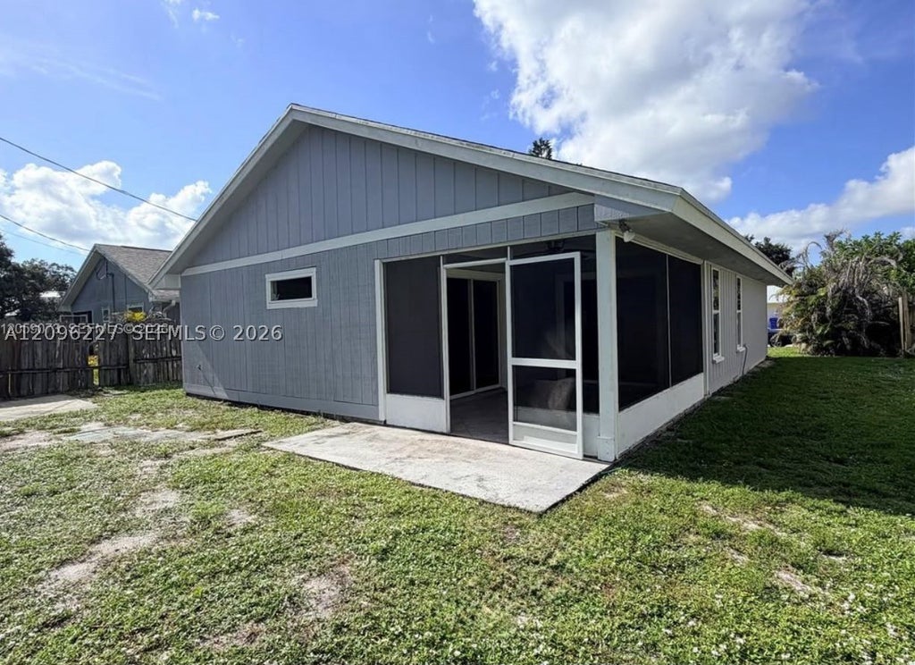 Photo of 431 14th pl sw #0, Vero Beach, FL 32962 (MLS # A12096227)