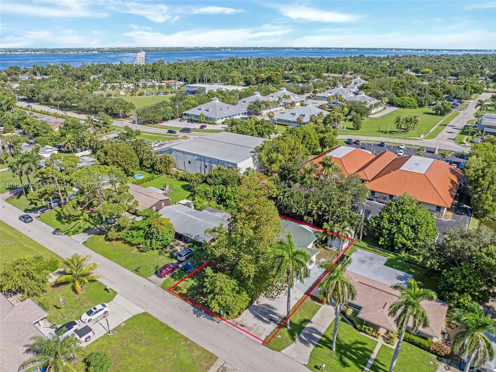MCGREGOR GROVES - Residential