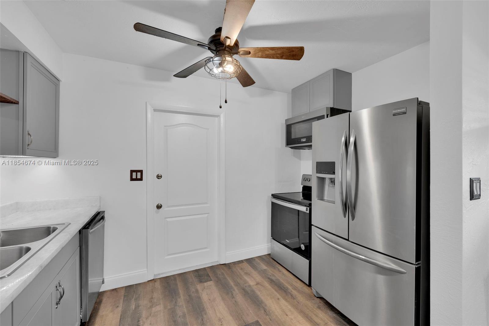 MCGREGOR GROVES - Residential