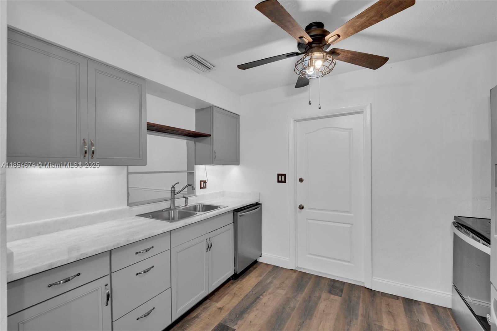 MCGREGOR GROVES - Residential