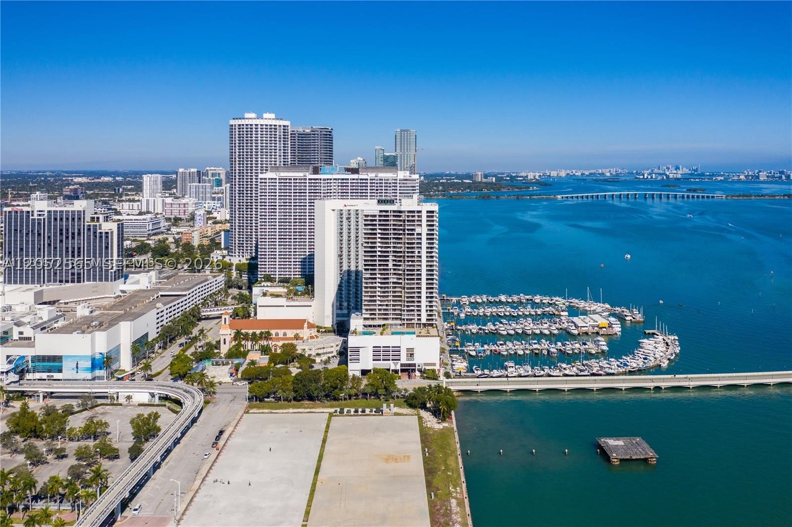 555 NE 15th St 26G