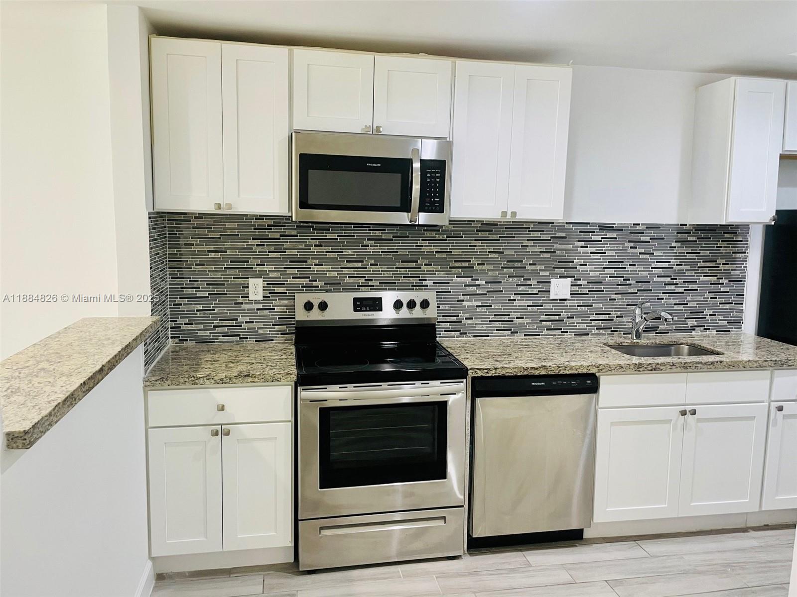 CANNON POINT - Residential Lease