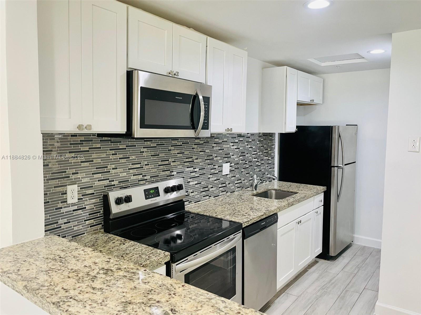 CANNON POINT - Residential Lease