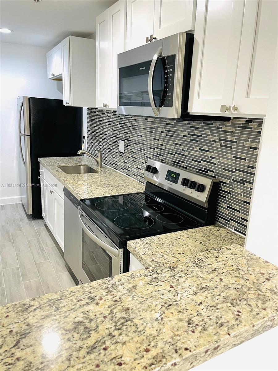 CANNON POINT - Residential Lease