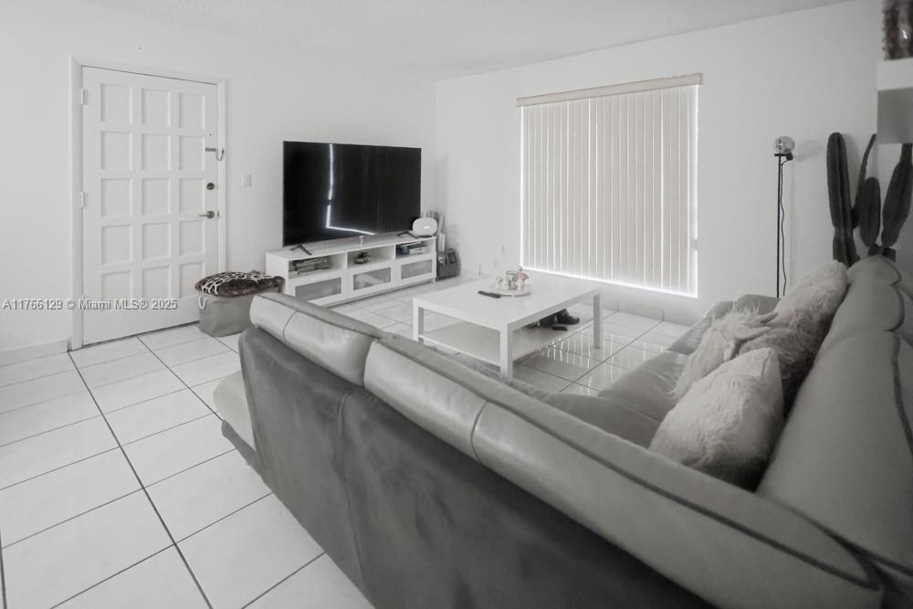 SPANISH TRACE CONDO - Residential