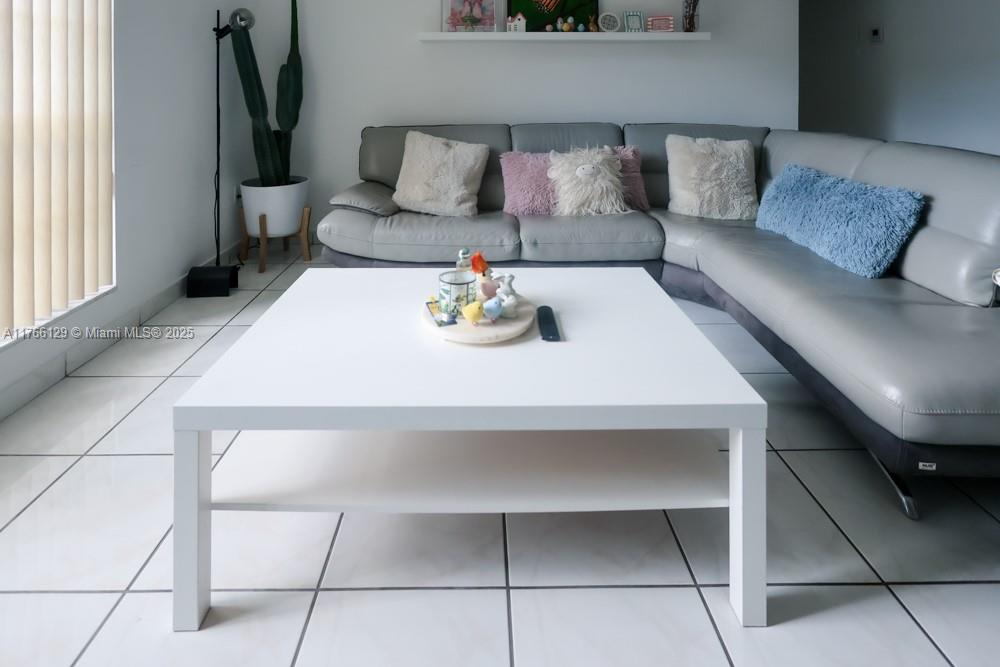 SPANISH TRACE CONDO - Residential