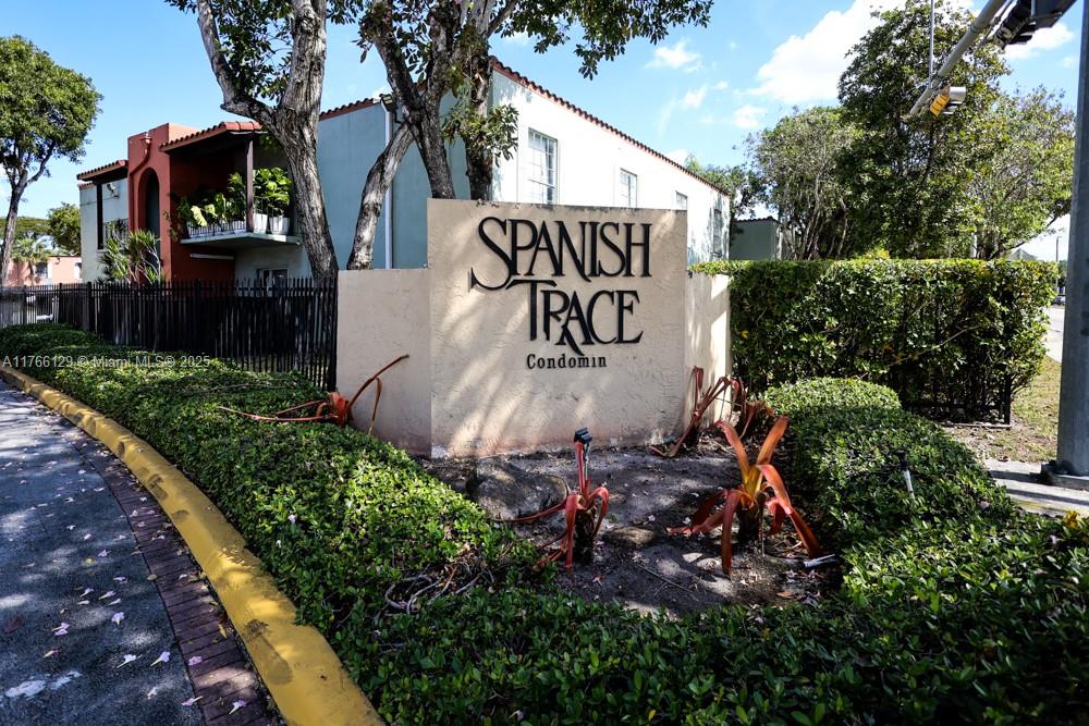 Property for Sale at 10772 N Kendall Dr G5, Miami, Broward County, Florida - Bedrooms: 3 
Bathrooms: 2  - $330,000