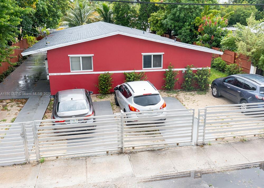 3033 NW 10th Ave