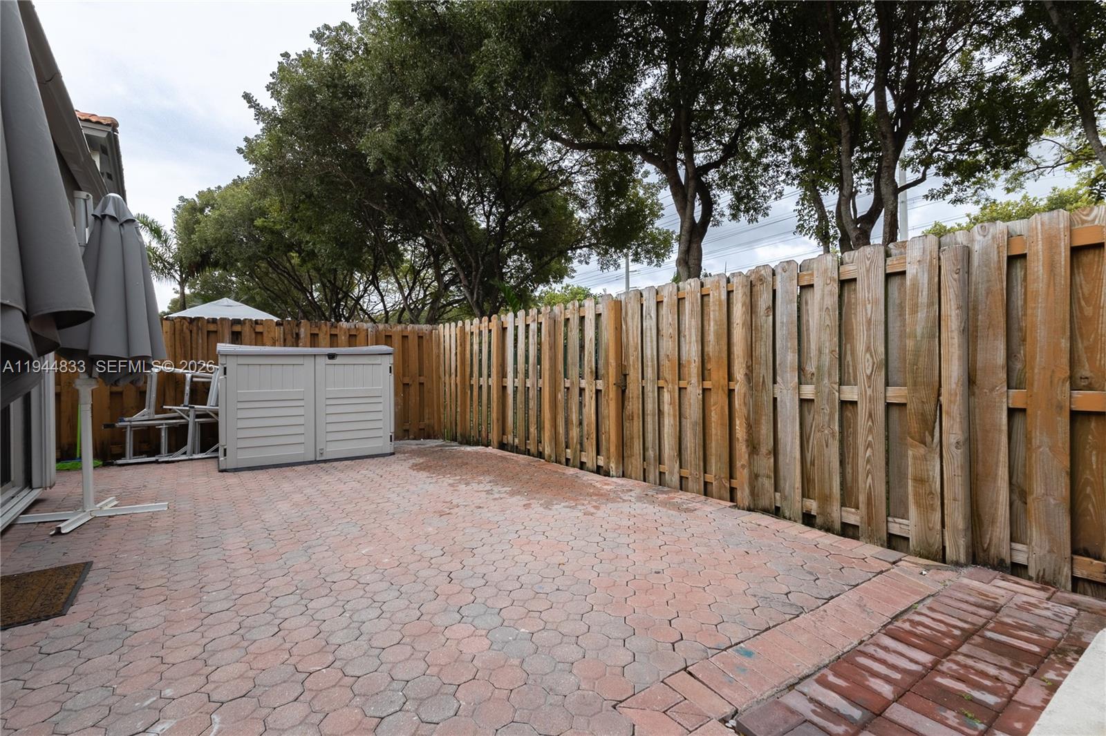 DORAL LANDINGS TOWNHOMES - Residential