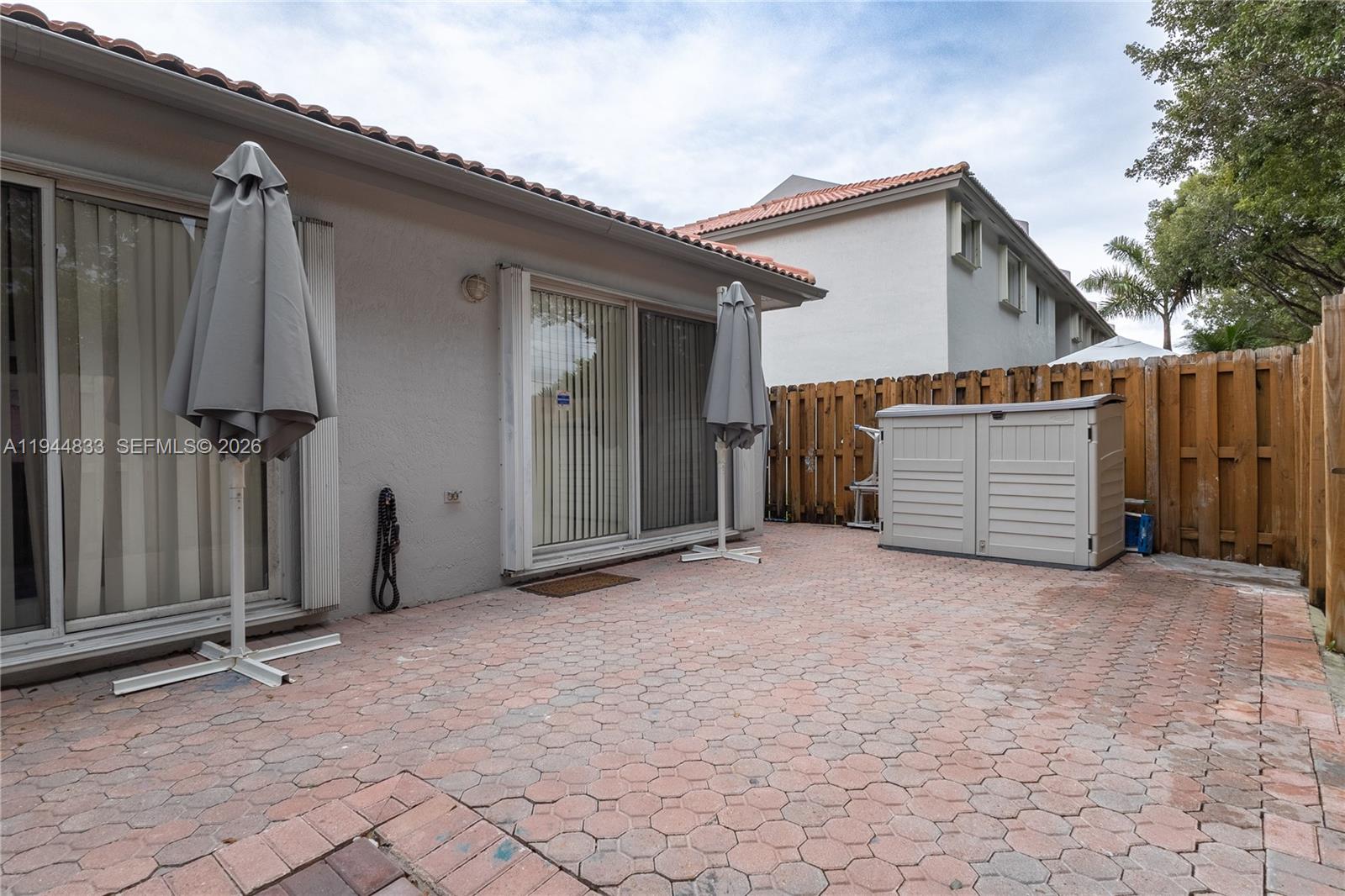 DORAL LANDINGS TOWNHOMES - Residential