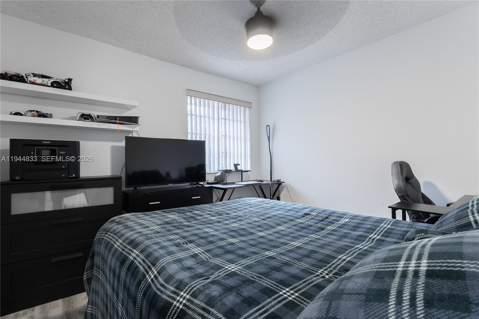 DORAL LANDINGS TOWNHOMES - Residential