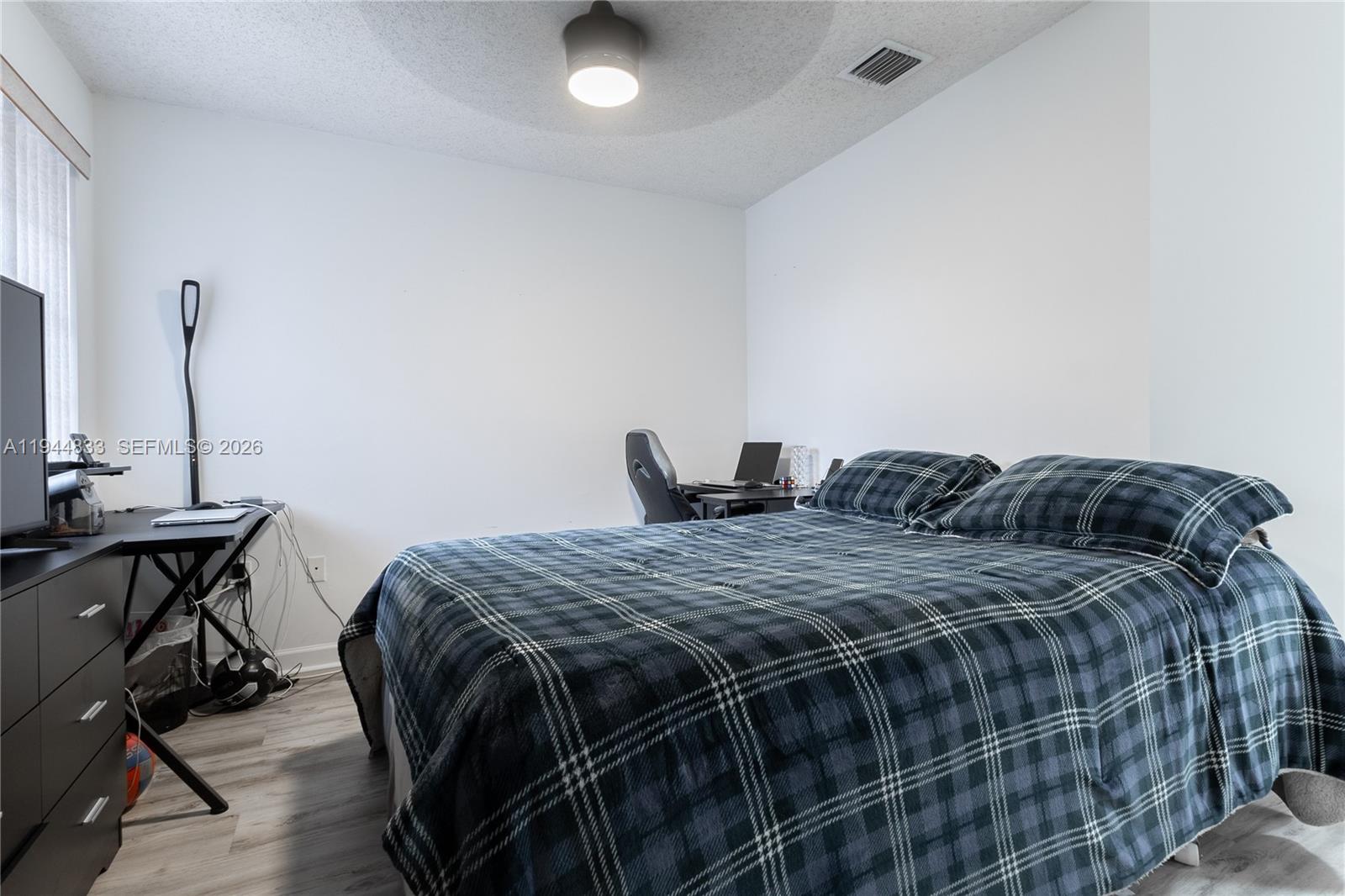 DORAL LANDINGS TOWNHOMES - Residential