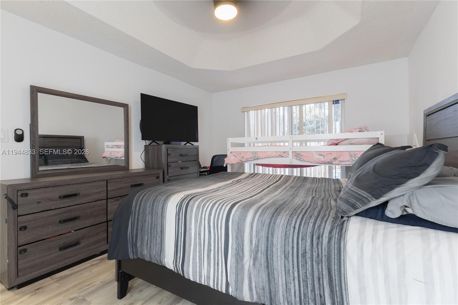 DORAL LANDINGS TOWNHOMES - Residential