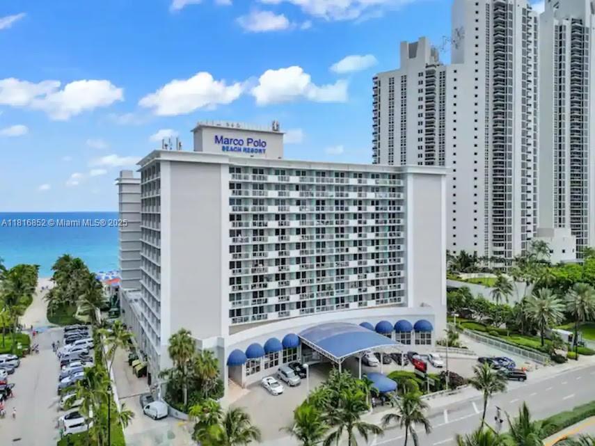THE AVENTURA BEACH CLUB C - Residential