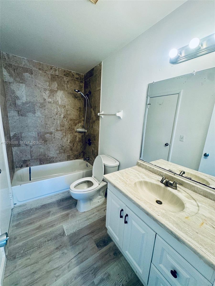 HABITAT II CONDO - Residential Lease
