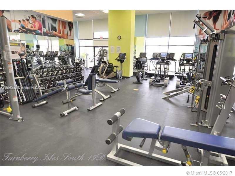 TURNBERRY ISLE SOUTH COND - Residential