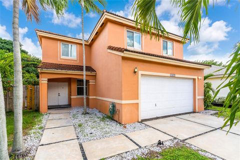 Photo of 10470 SW 16th St, Pembroke Pines, FL 33025 (MLS # A11893485)