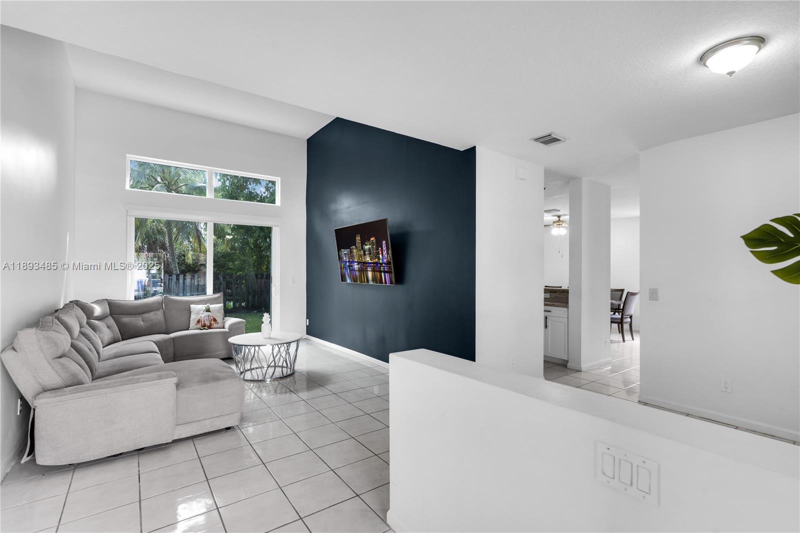 LANDINGS - Residential