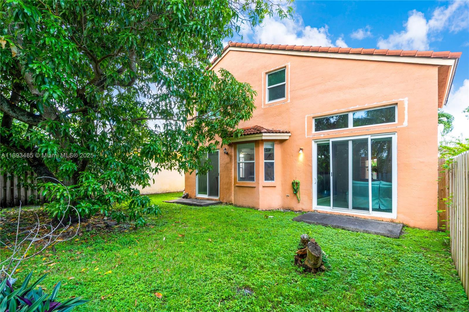 LANDINGS - Residential