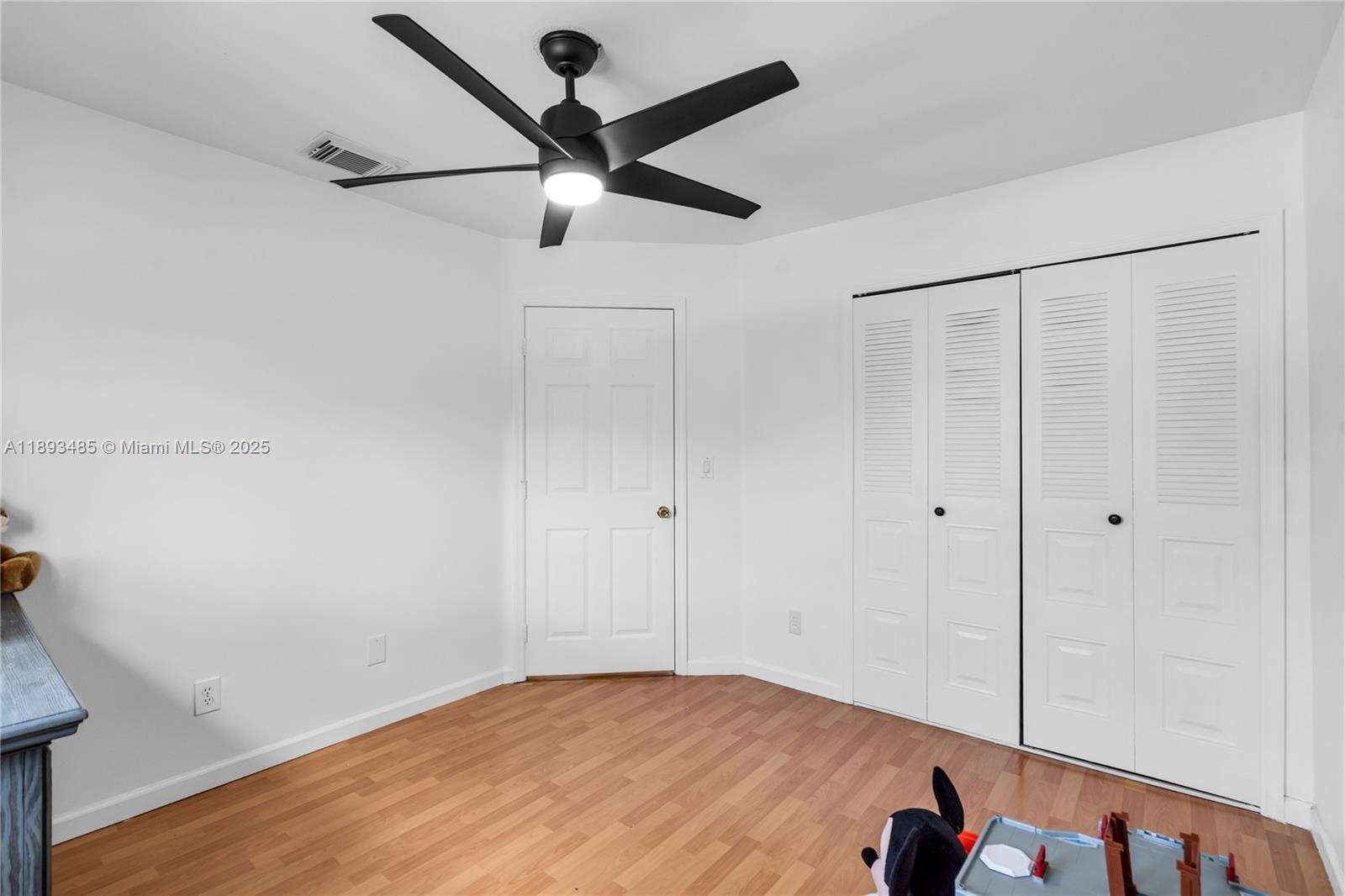 LANDINGS - Residential