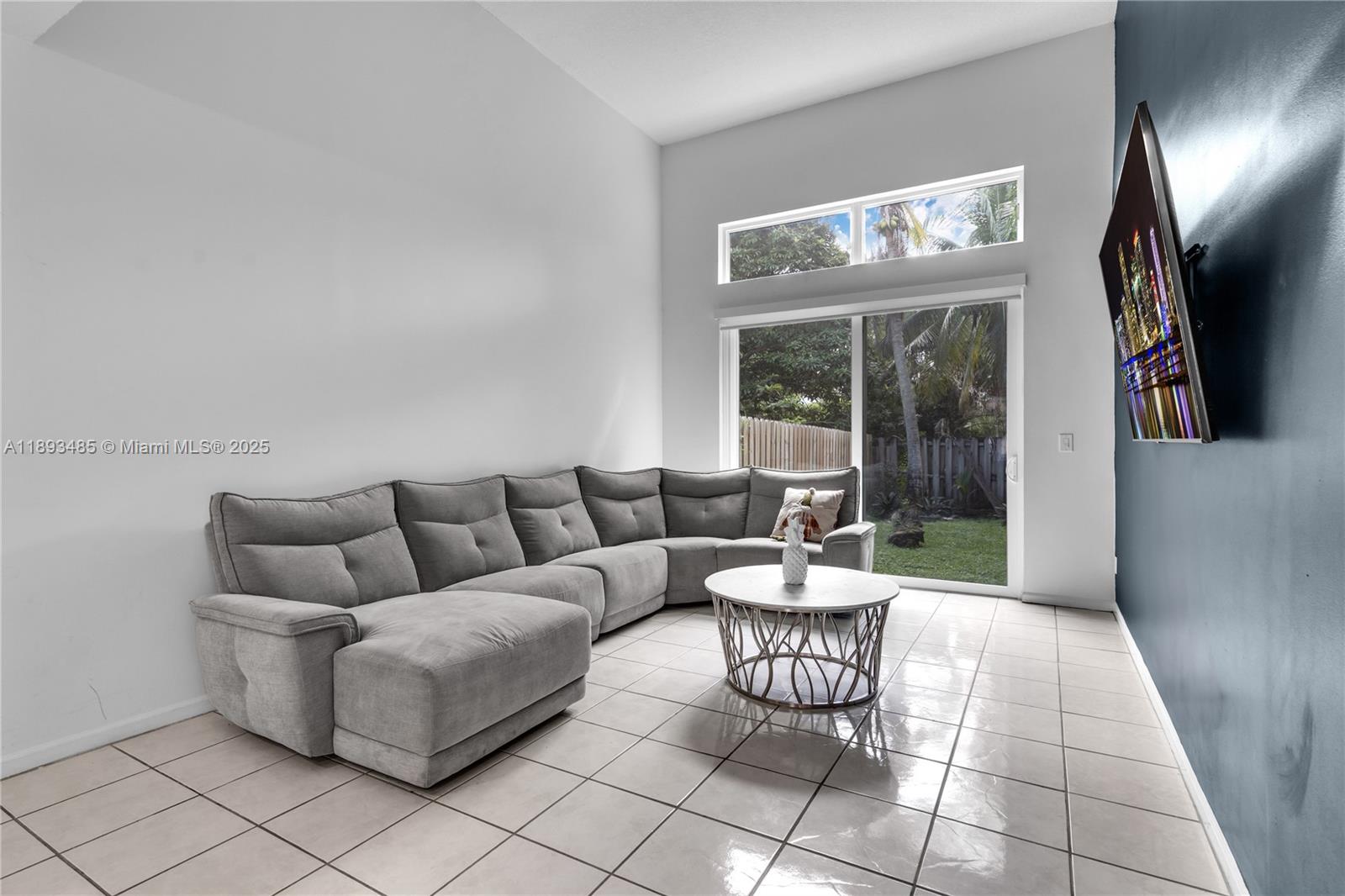 LANDINGS - Residential