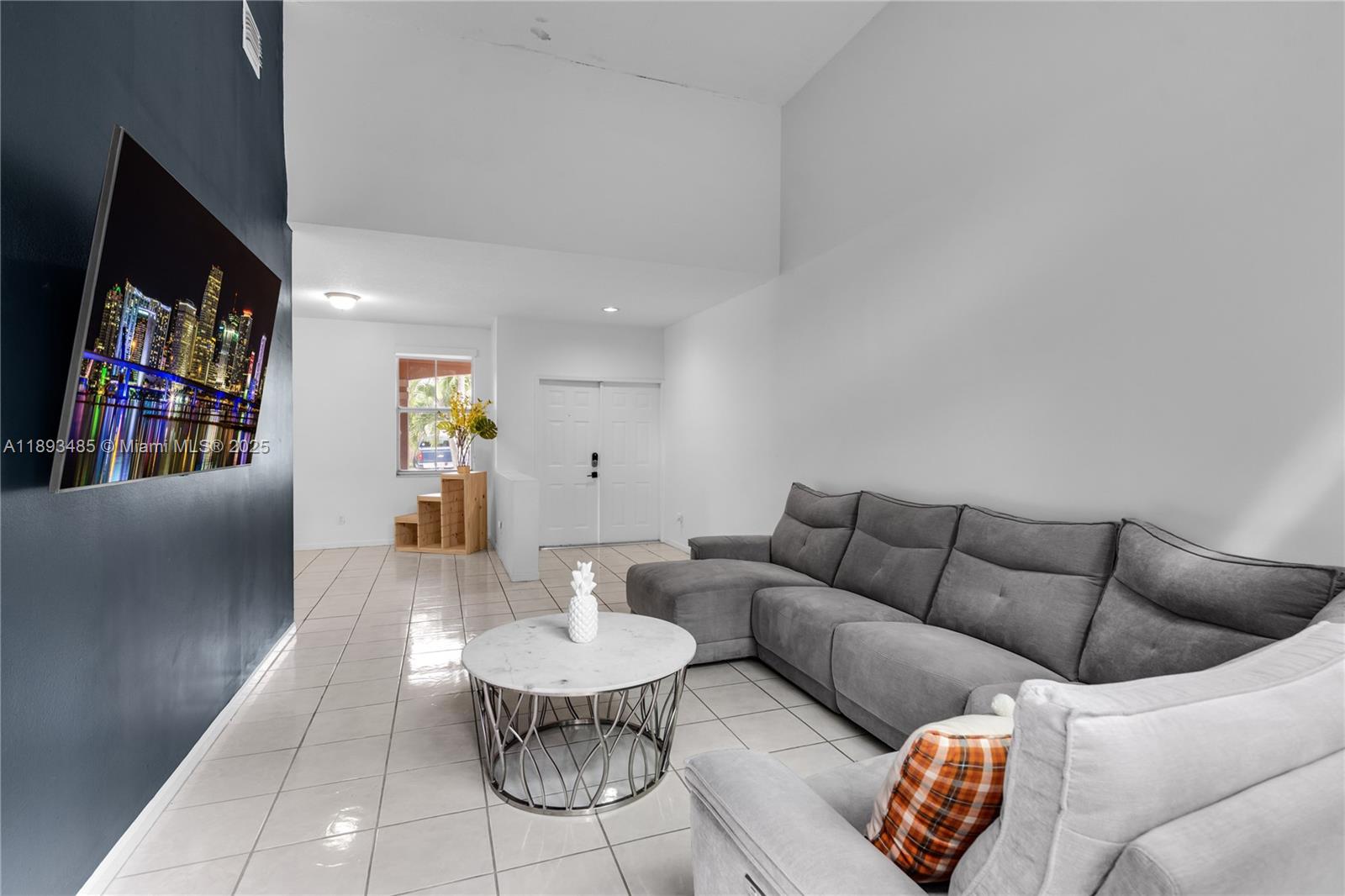 LANDINGS - Residential