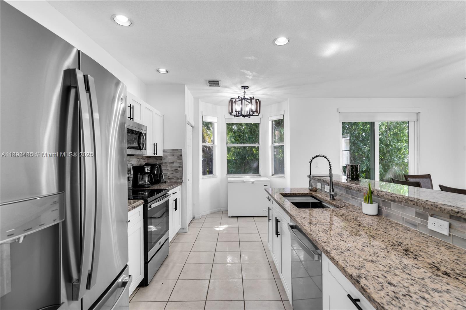 LANDINGS - Residential