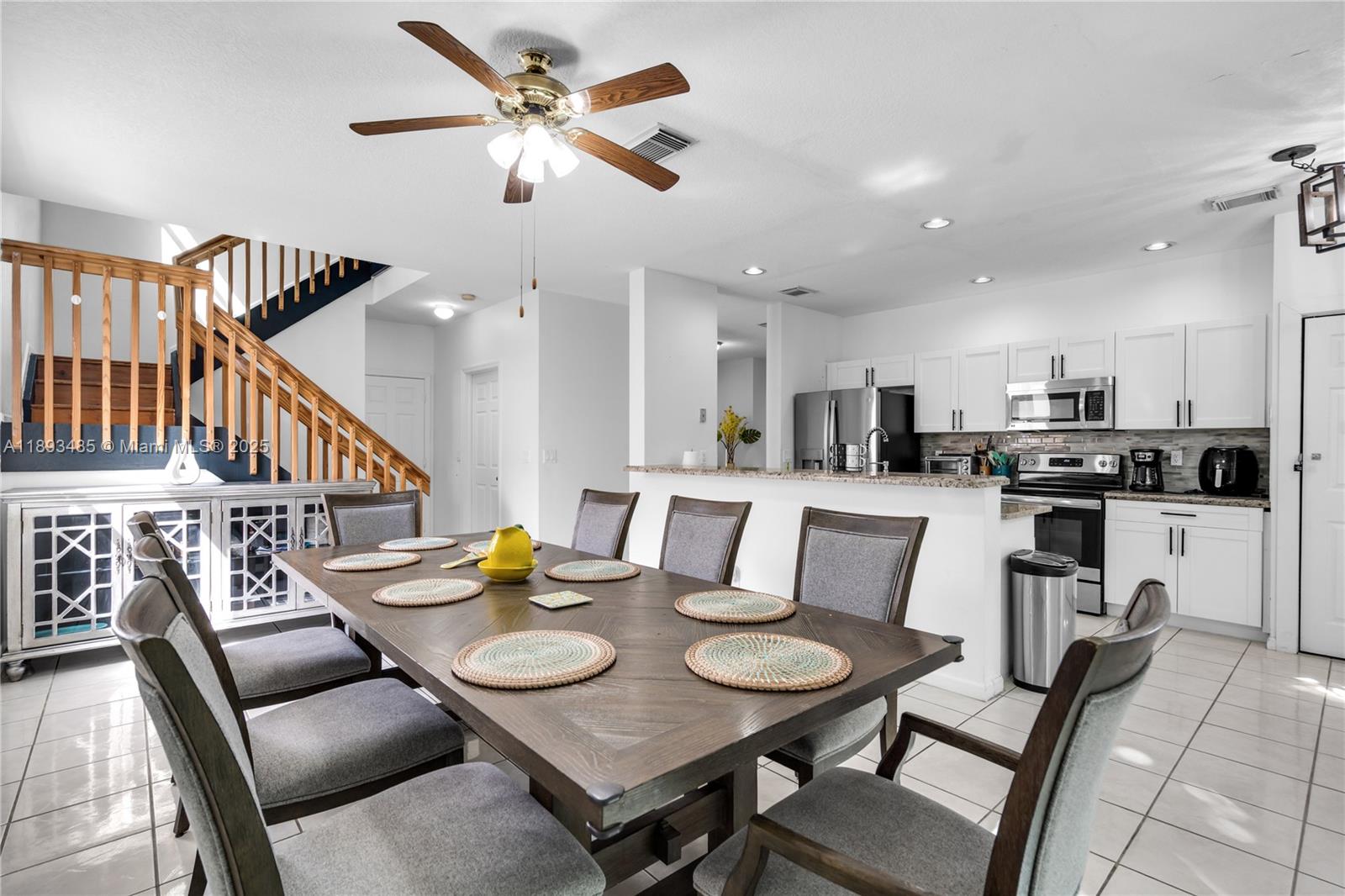 LANDINGS - Residential