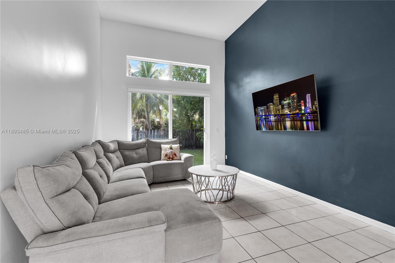 LANDINGS - Residential