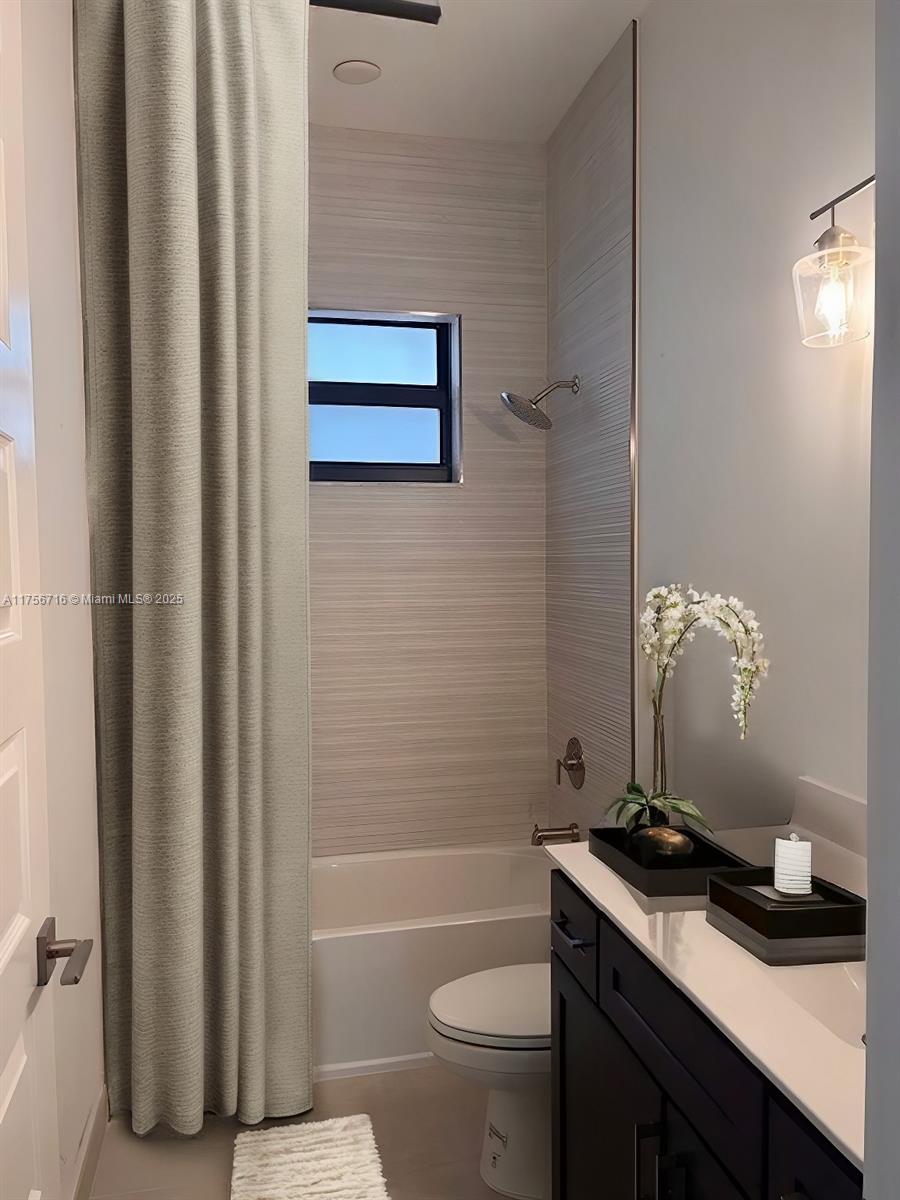 OUTBACK RANCHES - Residential