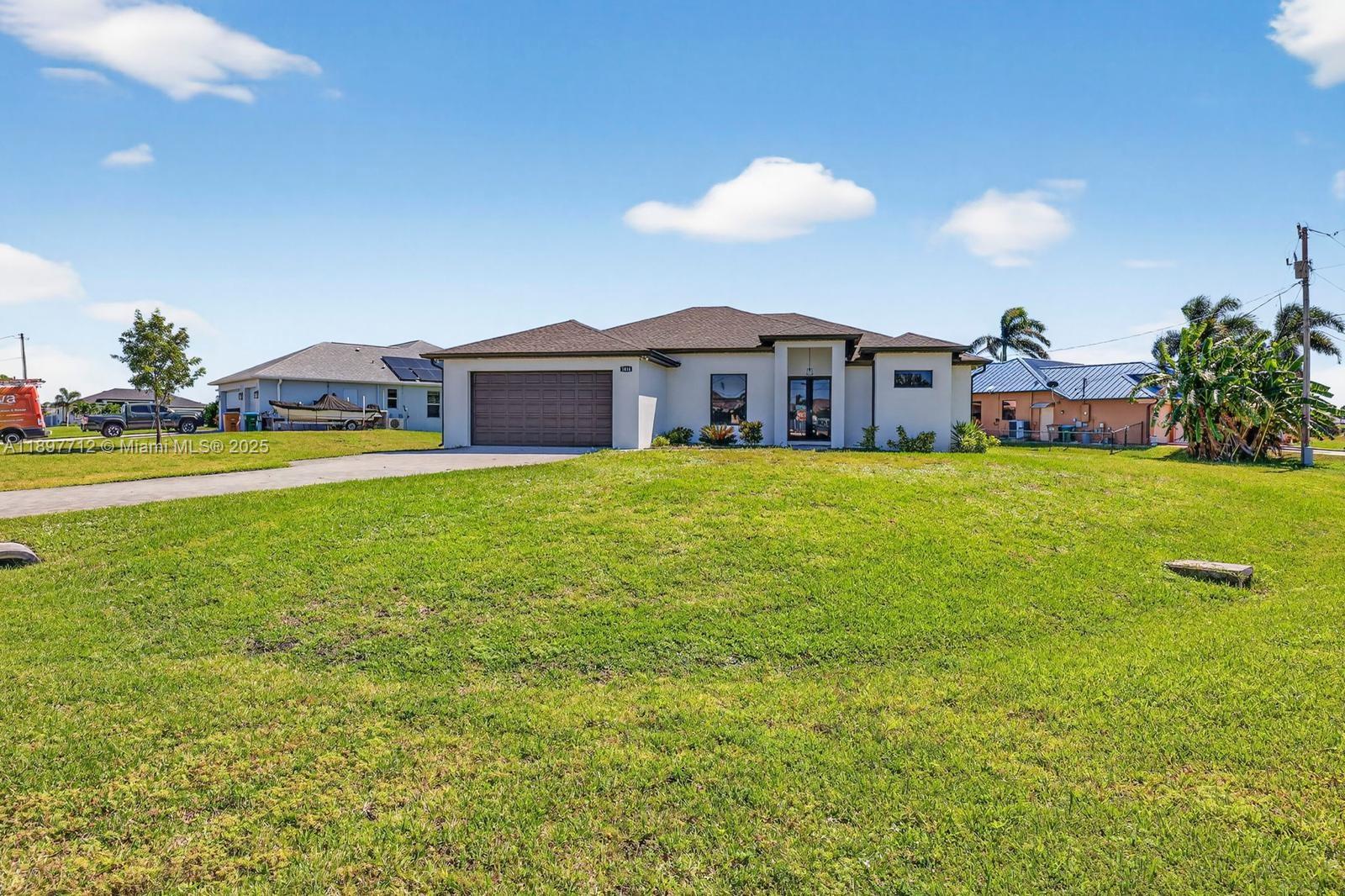 CAPE CORAL - Residential
