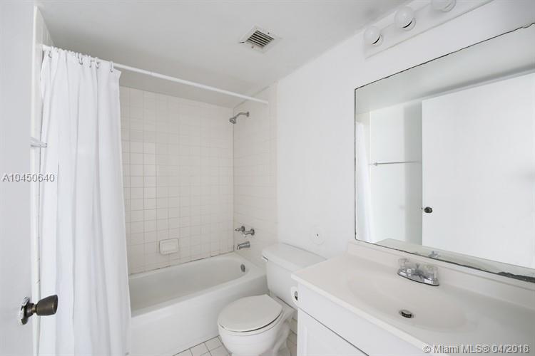 PASEO REAL CONDO - Residential