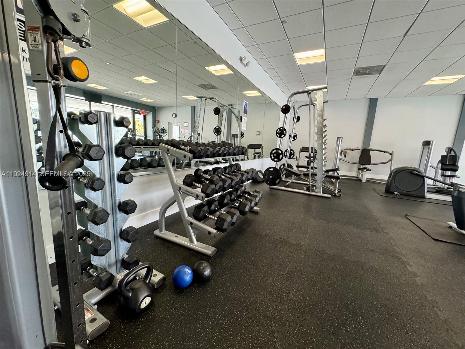 AVENTURA-EL DORADO CONDO - Residential