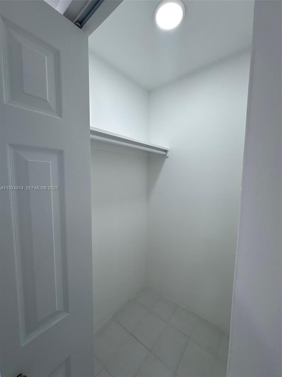 AVENTURA-EL DORADO CONDO - Residential