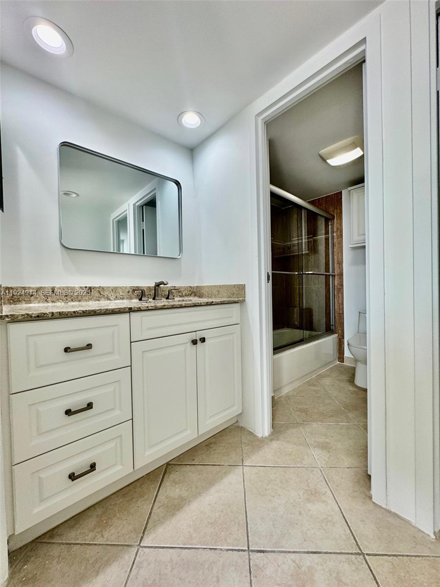 AVENTURA-EL DORADO CONDO - Residential