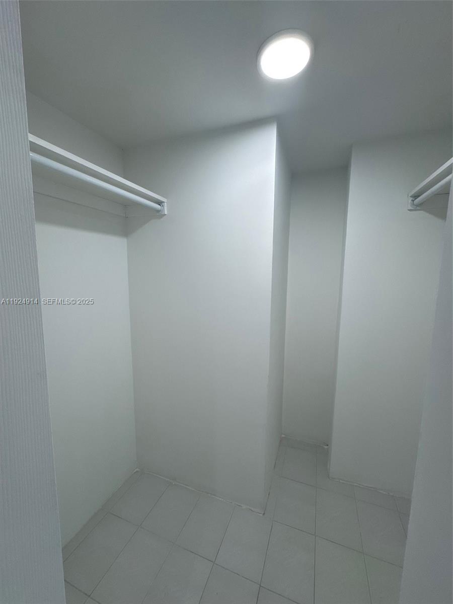 AVENTURA-EL DORADO CONDO - Residential