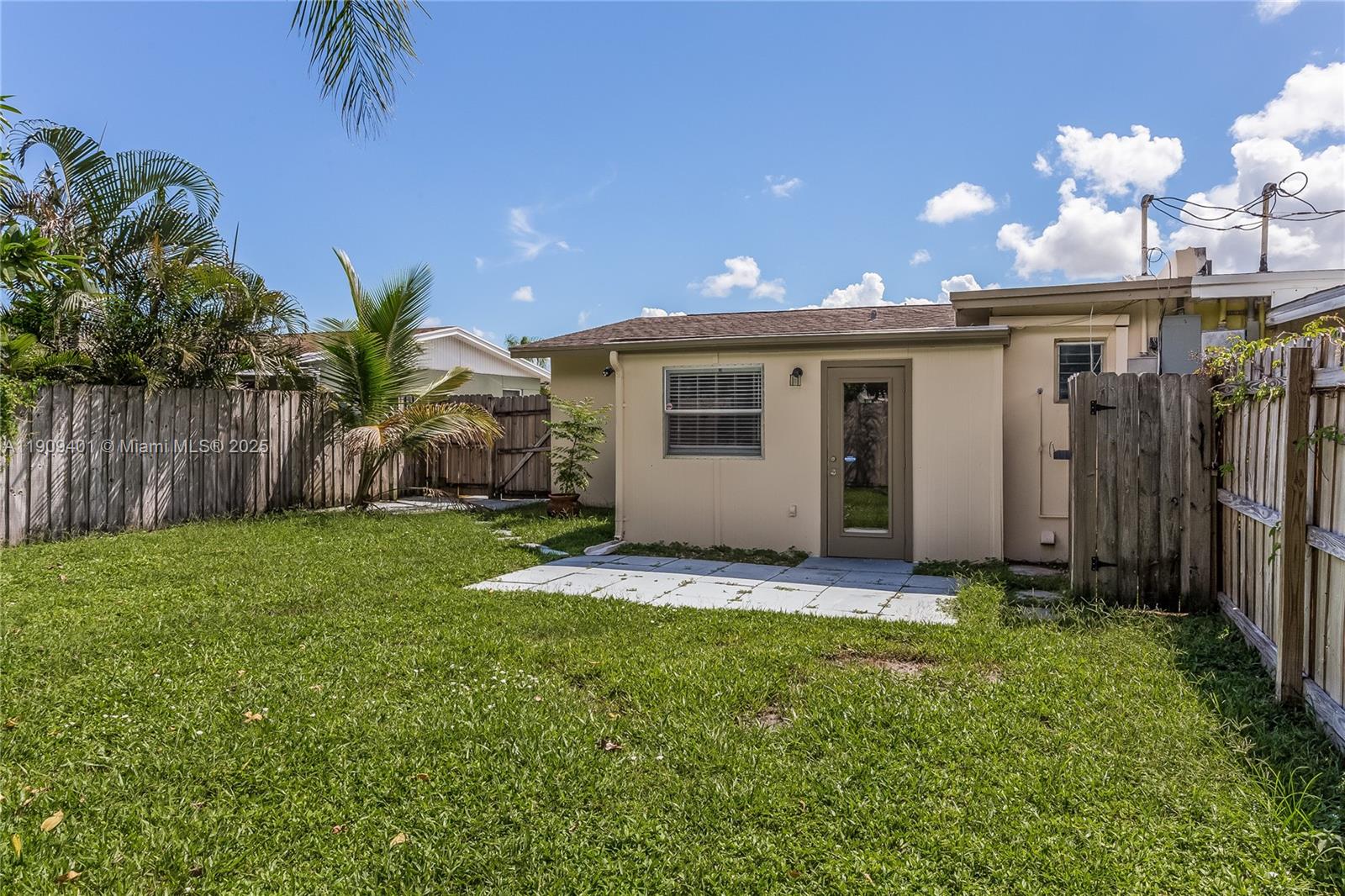 FISHERMANS VLG - Residential Lease