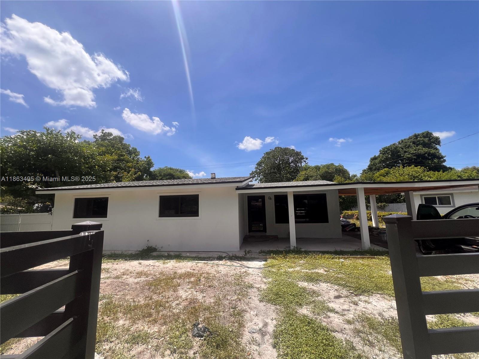 1212 NW 15th St