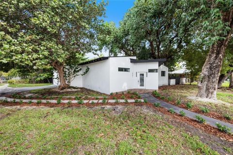 1001 NE 82nd St Miami FL 33138