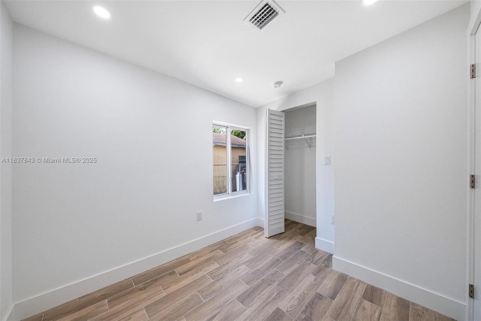 BUENA VISTA GARDENS EXTEN - Residential