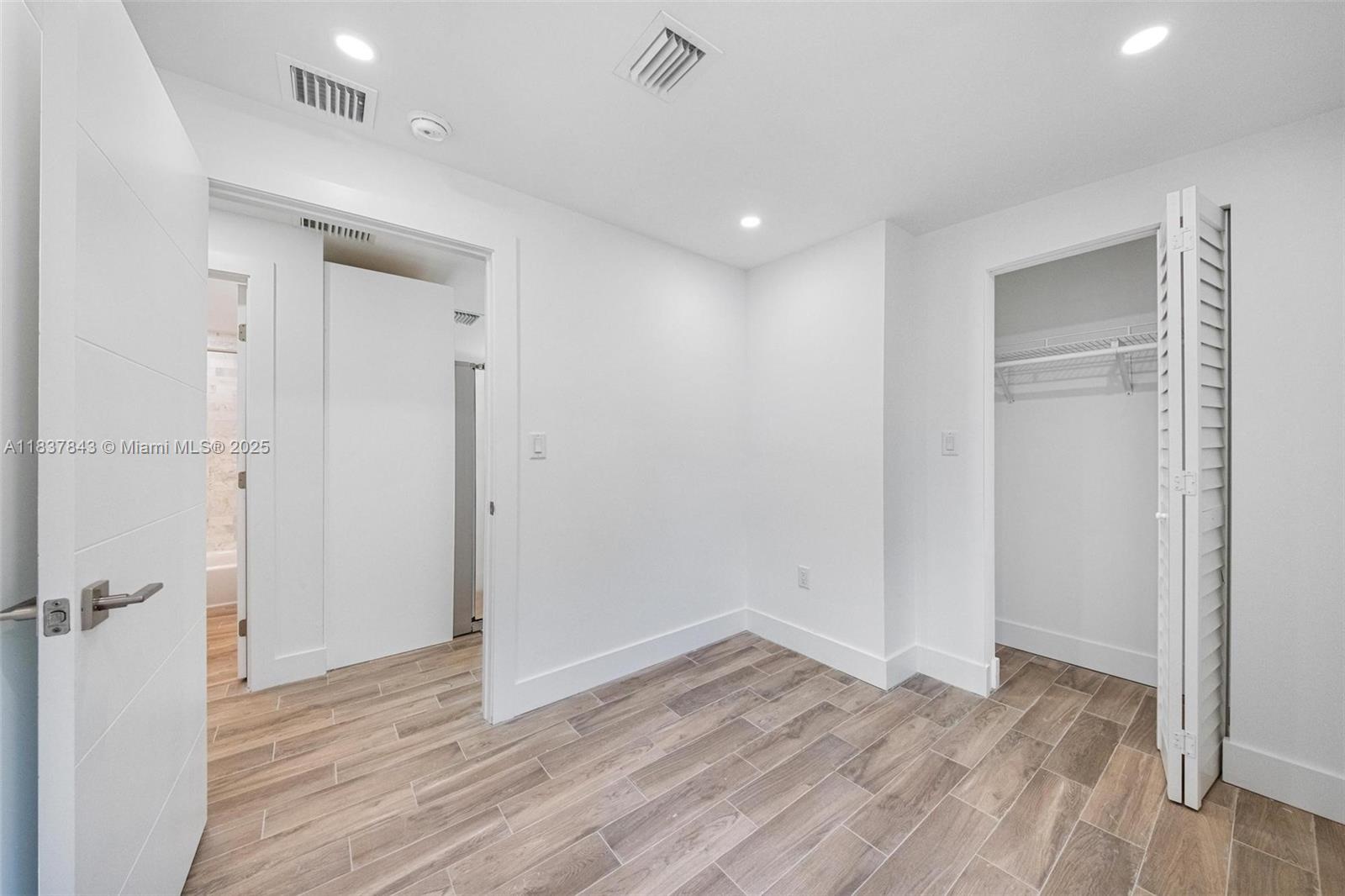 BUENA VISTA GARDENS EXTEN - Residential