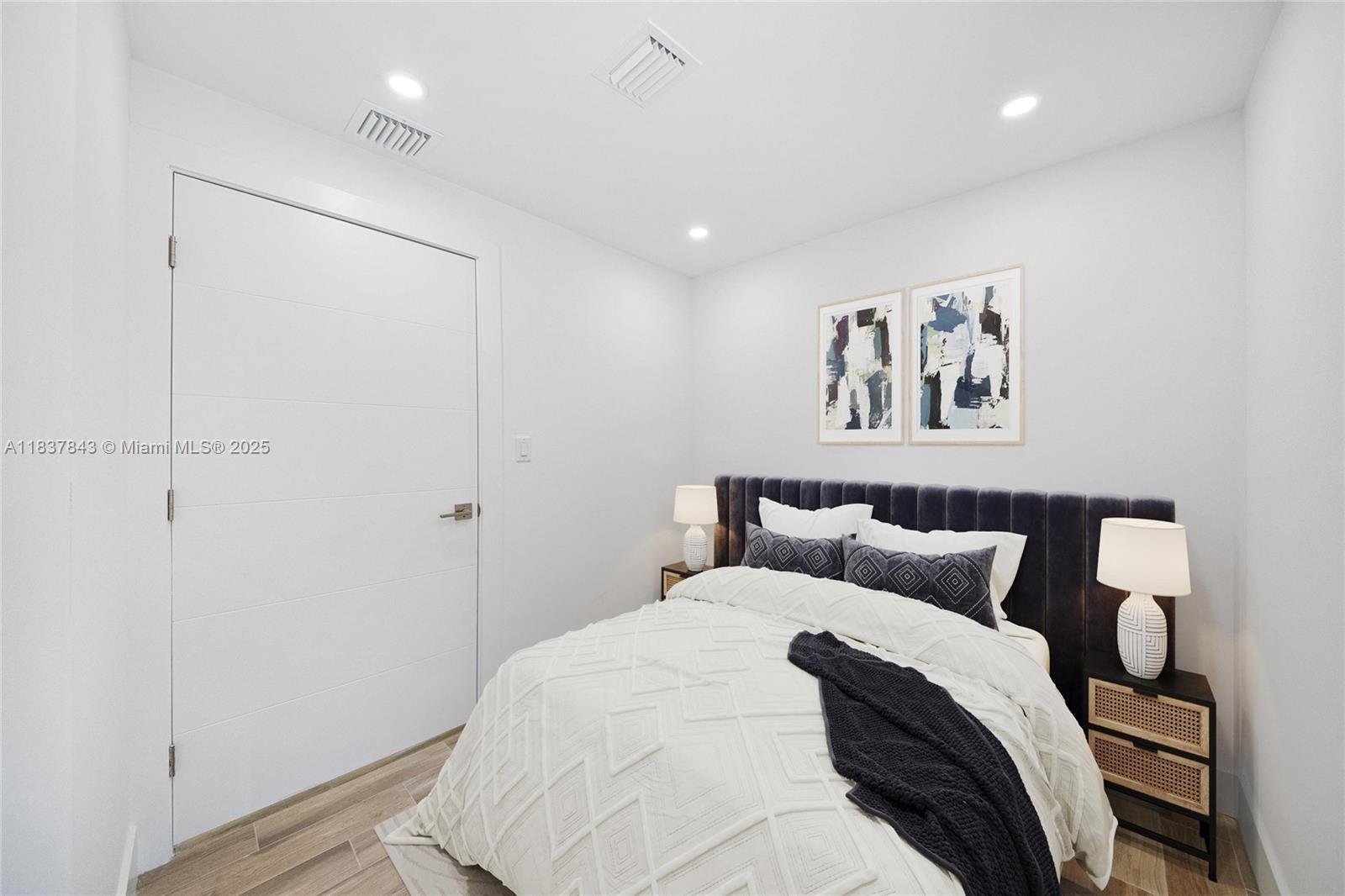 BUENA VISTA GARDENS EXTEN - Residential