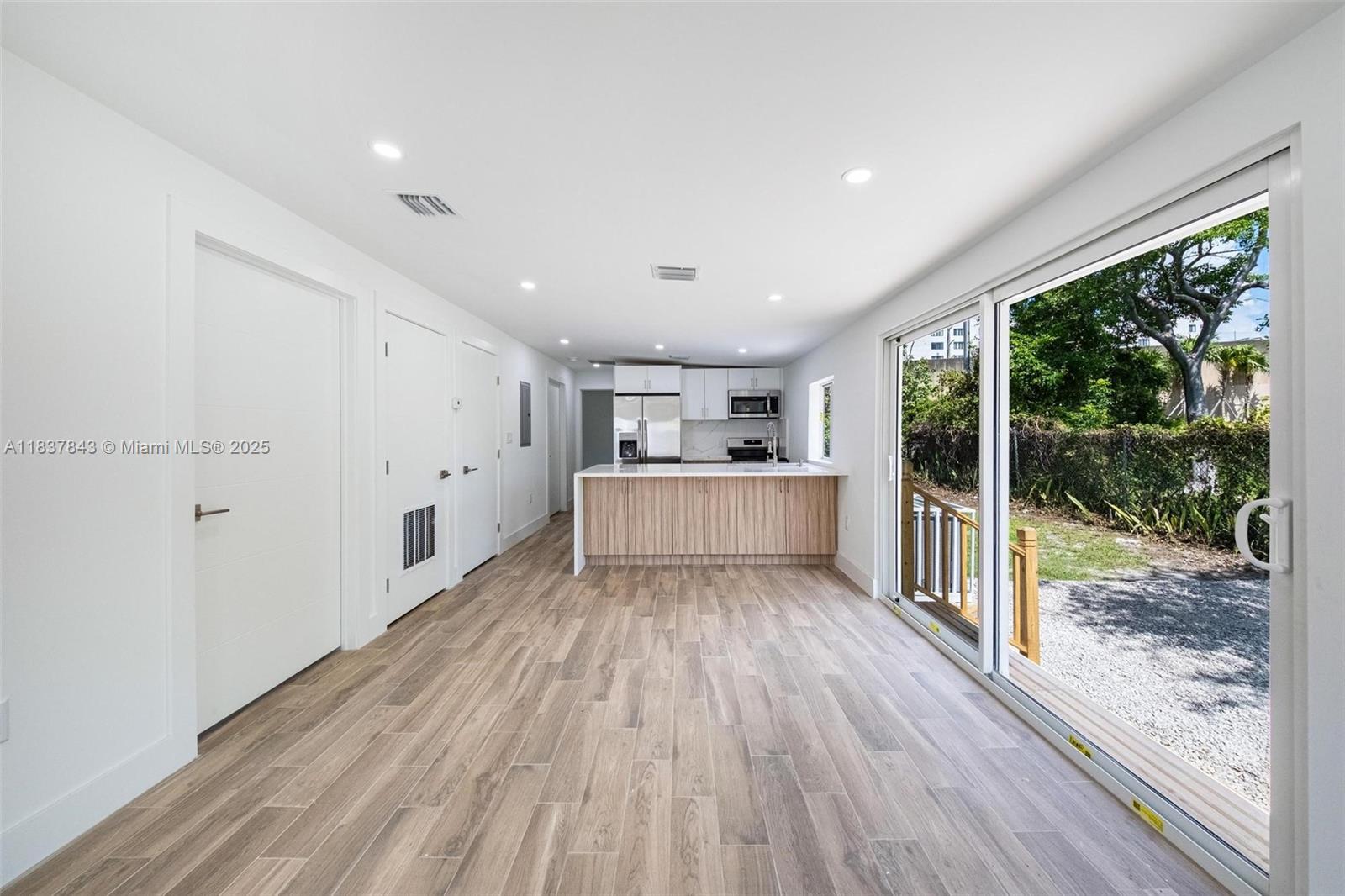 BUENA VISTA GARDENS EXTEN - Residential