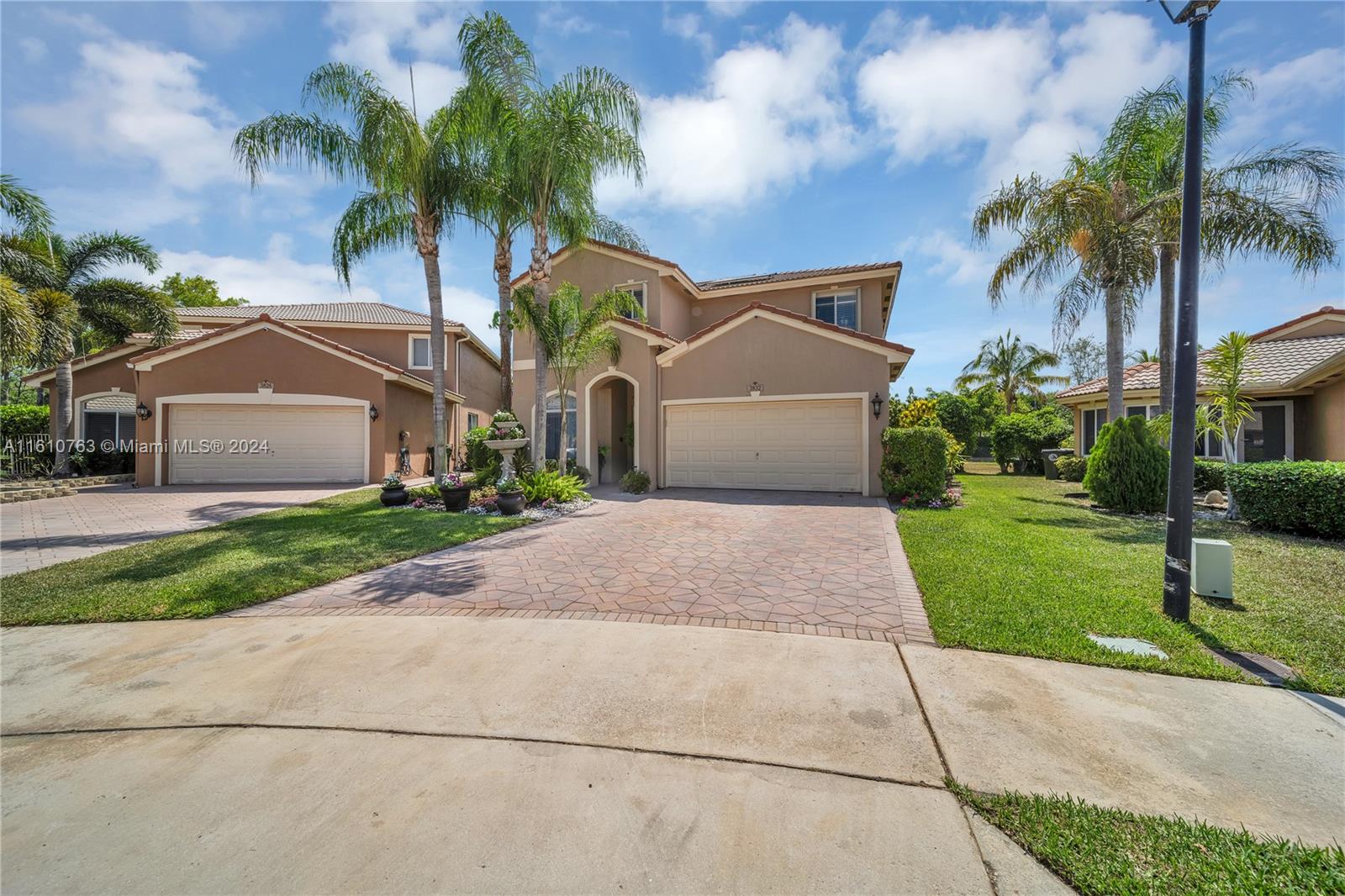 Photo 5 of 67 of 3832 Pebblebrook Ct house