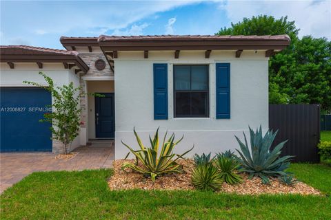 Tiny photo for 23341 SW 132nd Pl, Homestead, FL 33032 (MLS # A12006827)