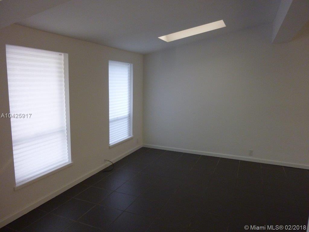 GULFSTREAM ESTATES 37-6 B - Residential Lease