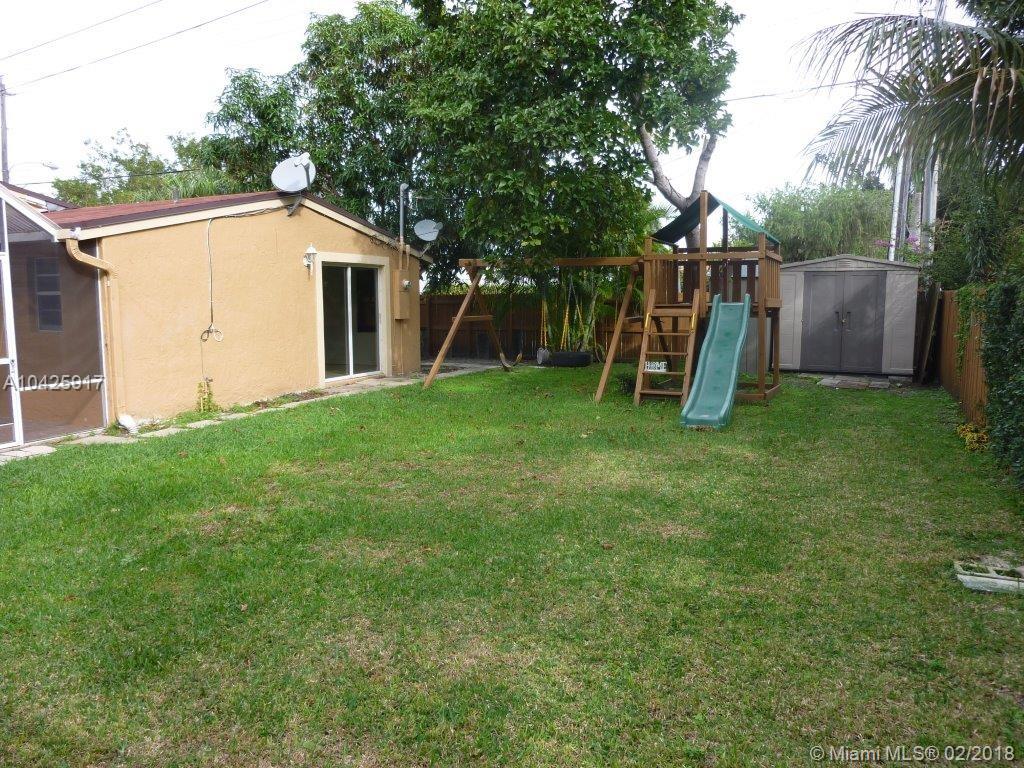 GULFSTREAM ESTATES 37-6 B - Residential Lease