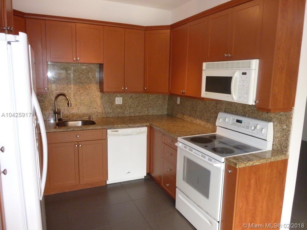 GULFSTREAM ESTATES 37-6 B - Residential Lease